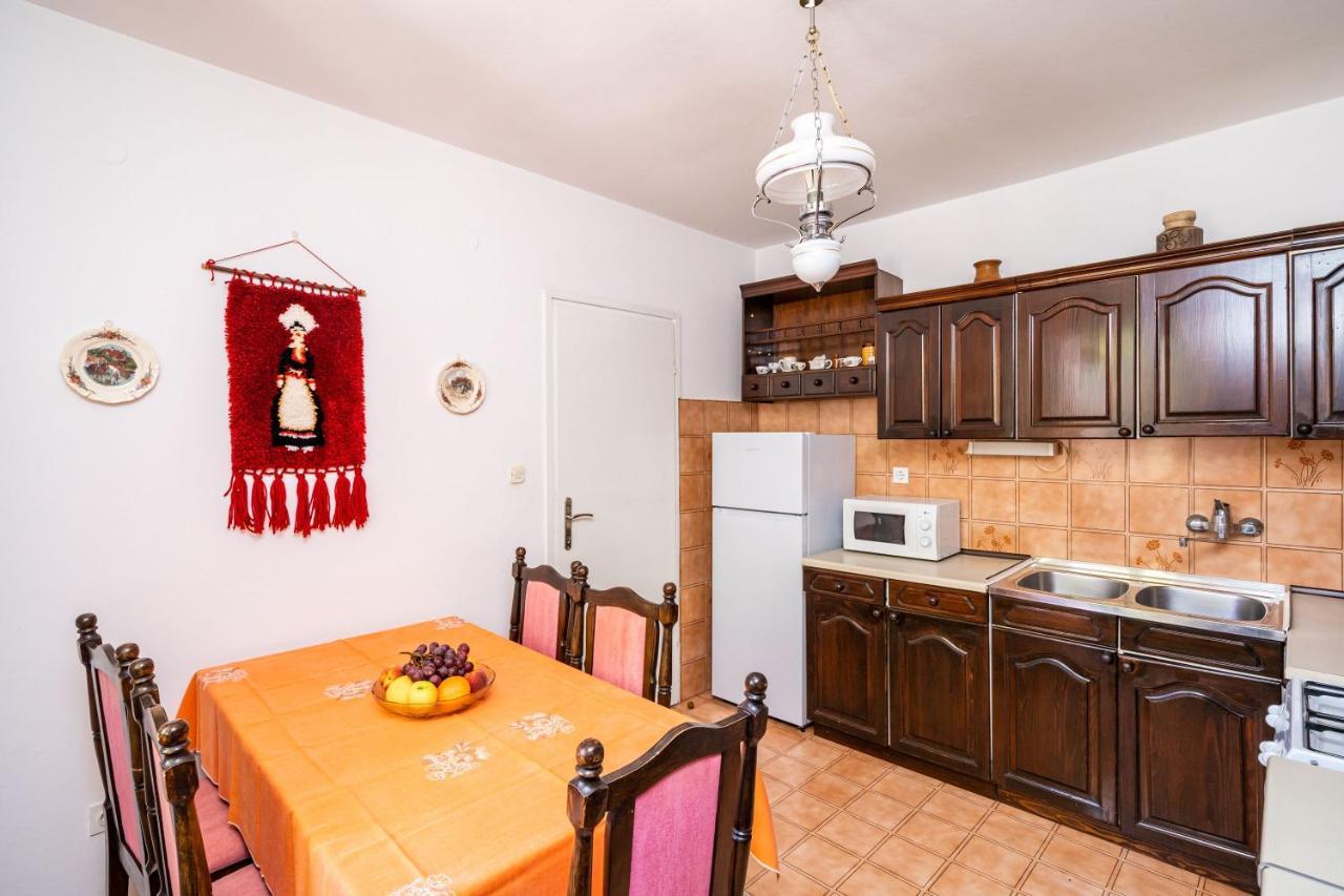 & Stella Apartment *